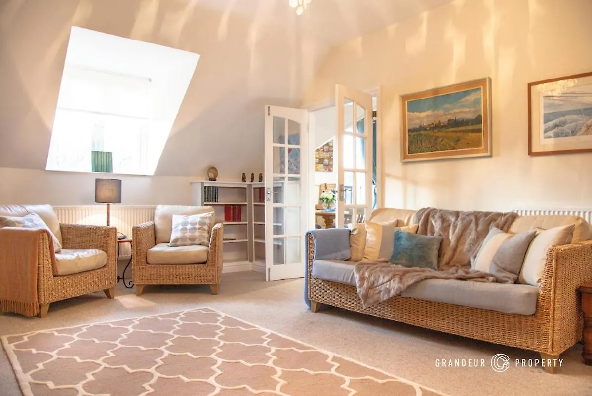Skyview Suite By Grandeur Property Bournemouth Regno Unito
